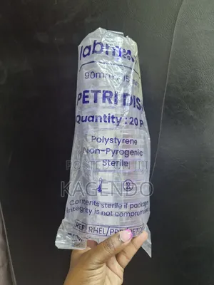 Petri Dish – High-Quality Sterile Laboratory Dish