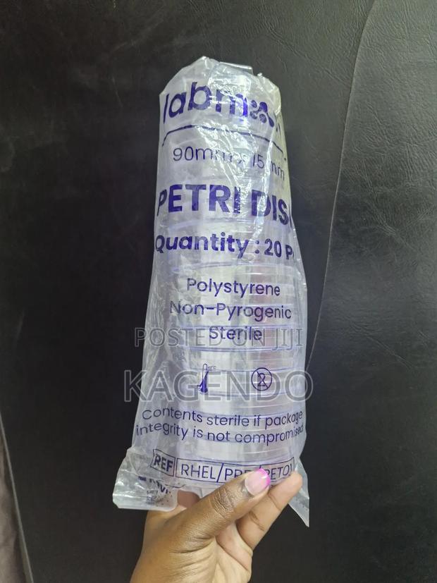 Petri Dish – High-Quality Sterile Laboratory Dish - main view