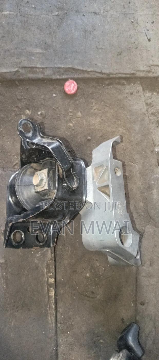 Nissan Tilda/Note/Nv200 - thumbnail 2