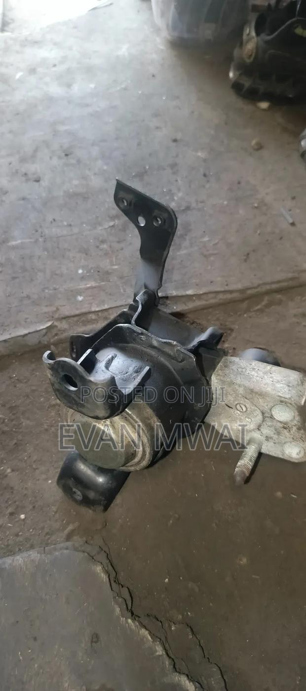 Toyota Axio Engine Mounting