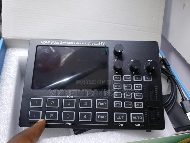 Built in Screen 4 Way Hdmi Video Switcher for Live Streaming - thumbnail 3