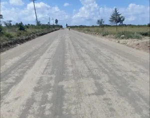 6 Contiguous Plots for Sale Along Nanyuki - Rumuriti Road.
