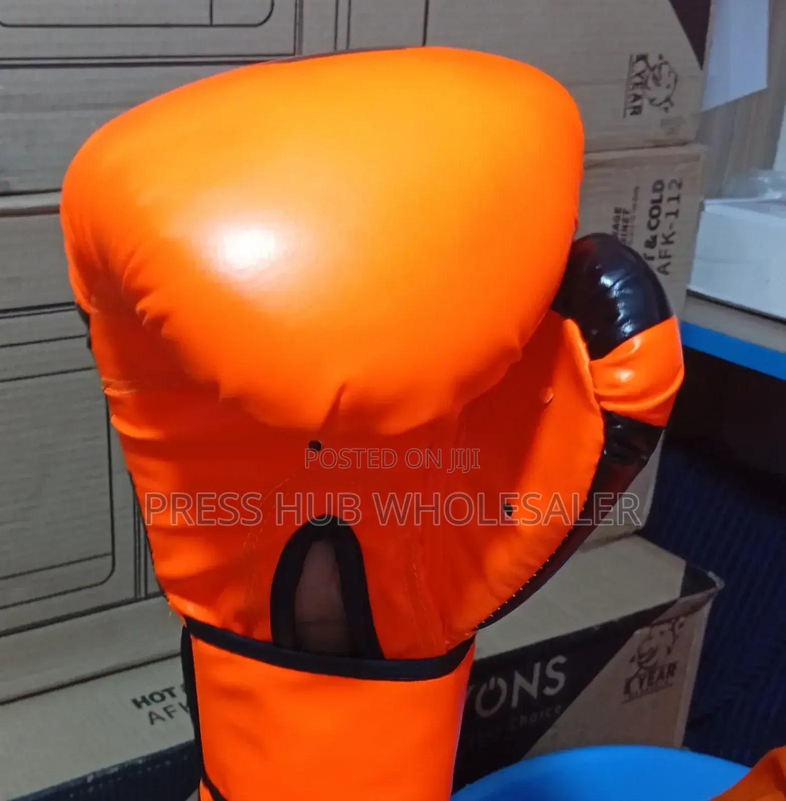 Pair of Venum Elite Kids Boxing Gloves