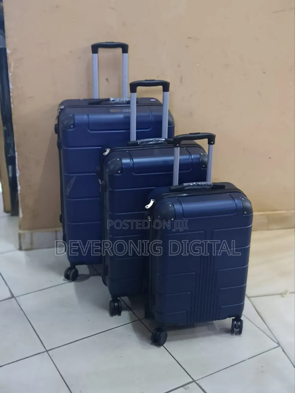 3 in 1 Luxurious Fibre Suitcase