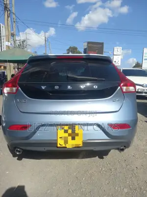 Volvo V40 2018 Blue