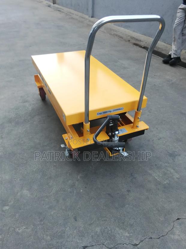 Hydraulic Lift Table - thumbnail 2