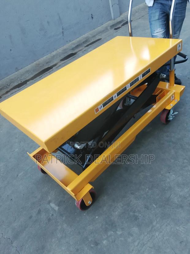 Heavy Table Scissor Lifter - main view