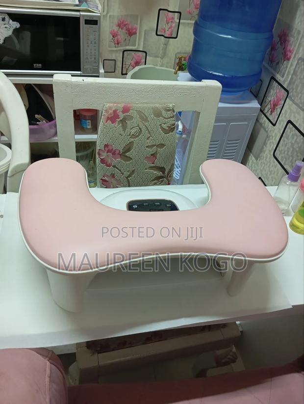 Arm Rest for Ease During Nail Service - main view