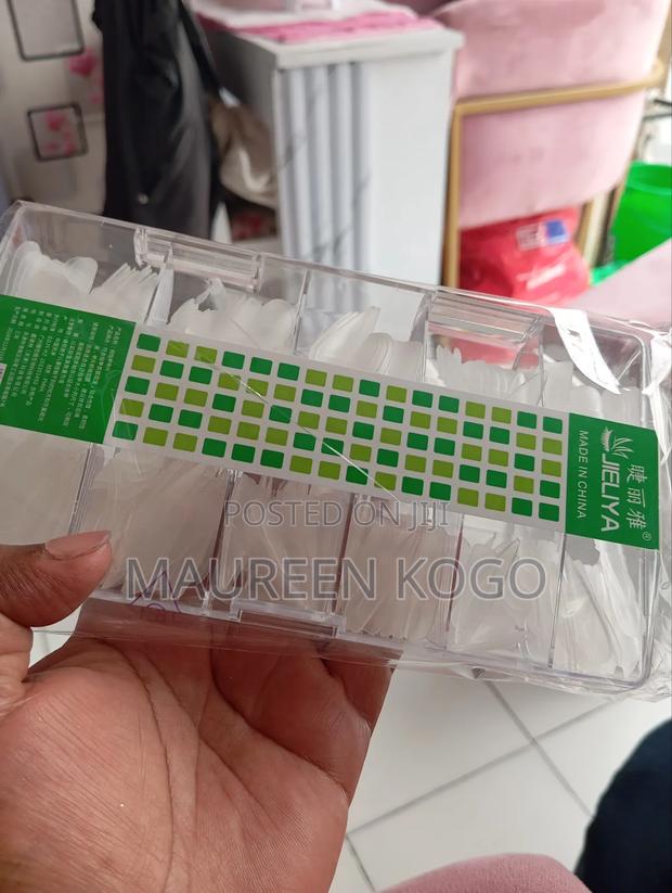 Stick On Nails,Clear And Matte Finish - thumbnail 3