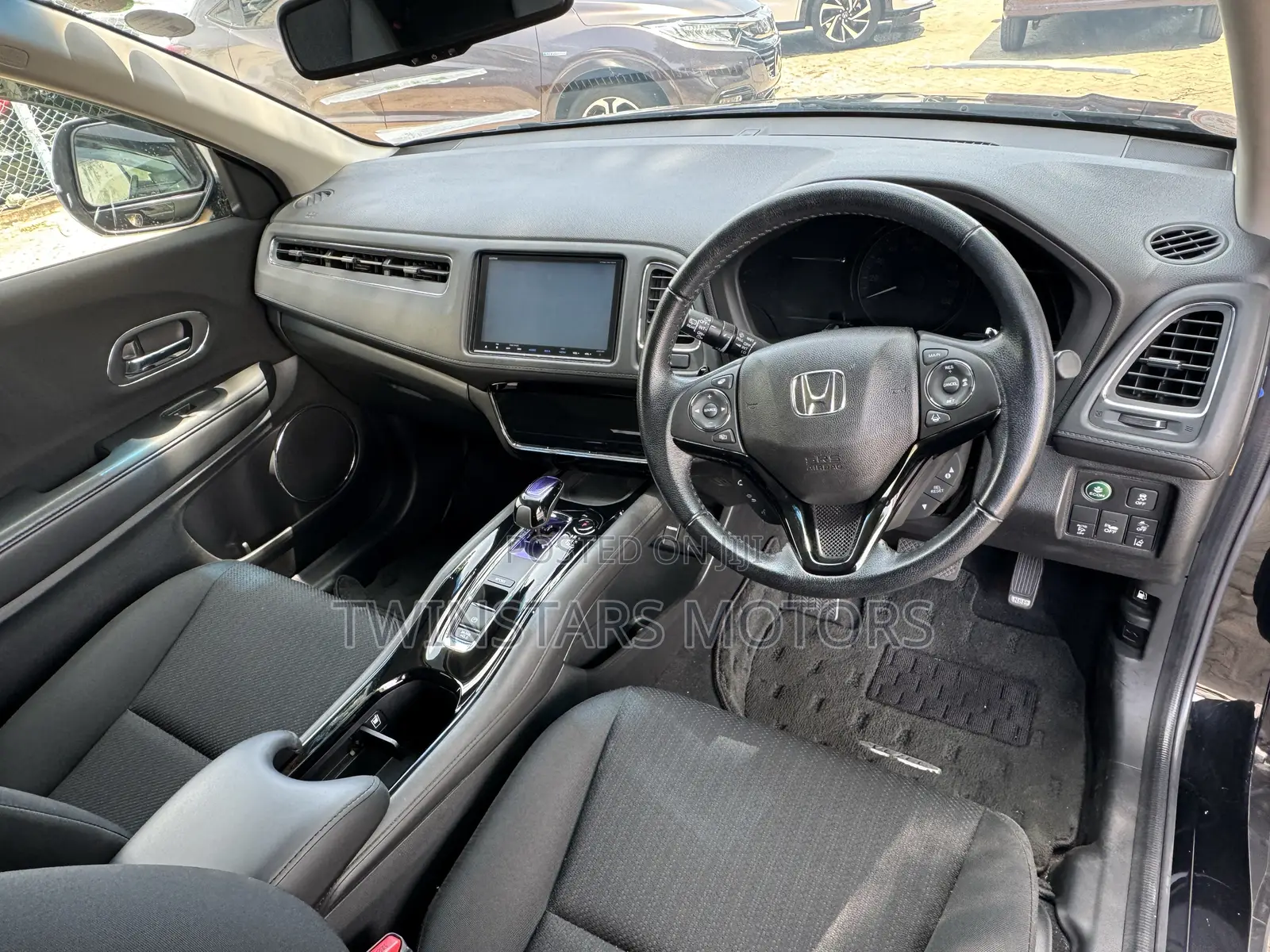 Honda Vezel 1.5 Hybrid 2WD 2019 Black