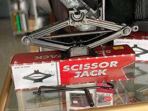 2ton Widerlifting Range Scissor Jack - thumbnail 2