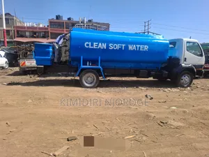 Water Tanker Mistubishi Fh 10,500 Liters
