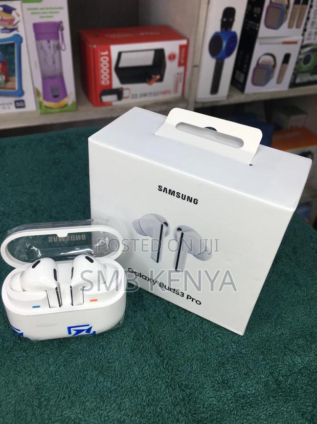 Buds3 Pro With Active Noise Cancelling - thumbnail 2