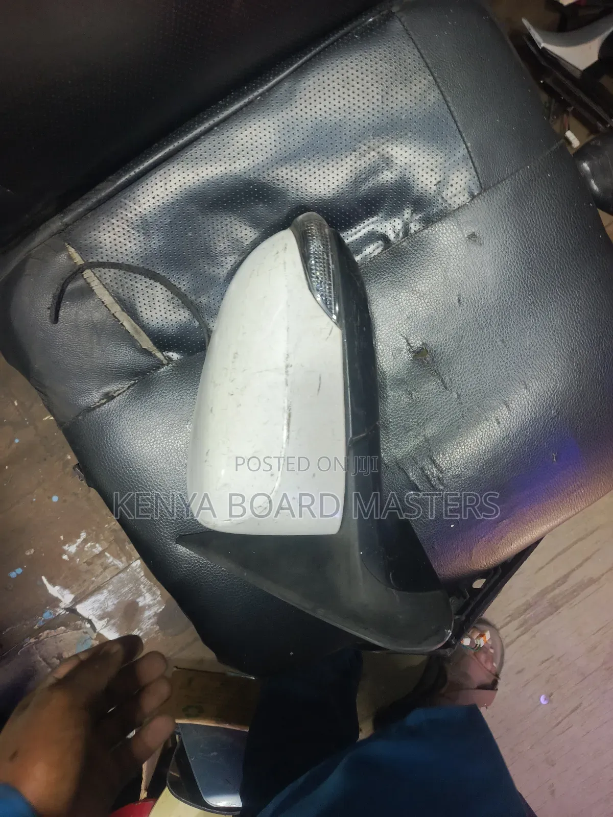 Toyota Spade And Porte Side Mirror 2010 Model