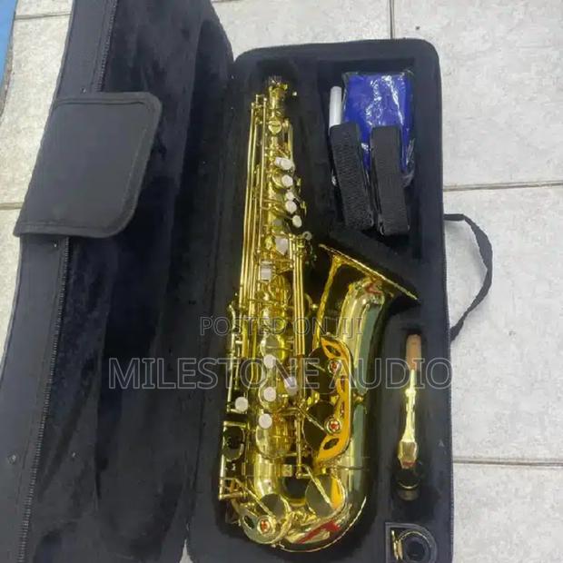 Yamaha Tenor Saxophone in Kenya - main view