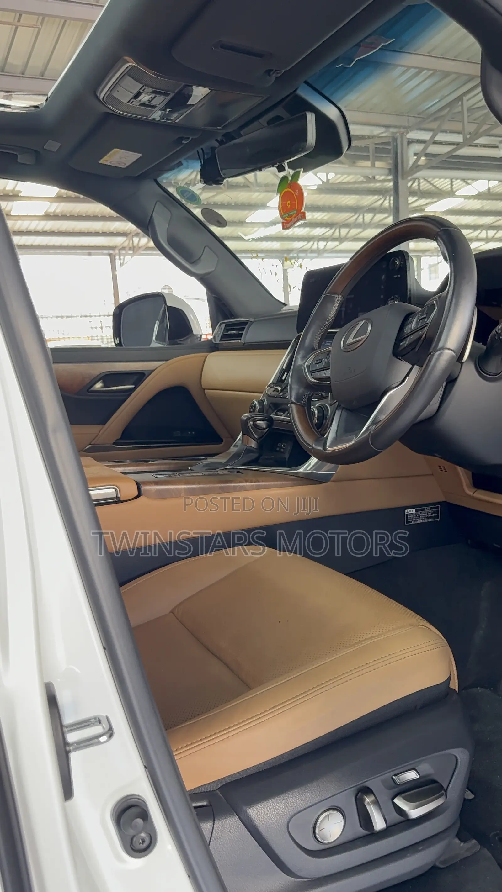 Toyota Ractis 1.5 AWD 2016 Silver