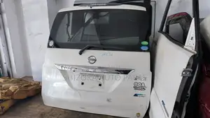 Nissan Serena C26 Tailgate White Original Ex-Japan