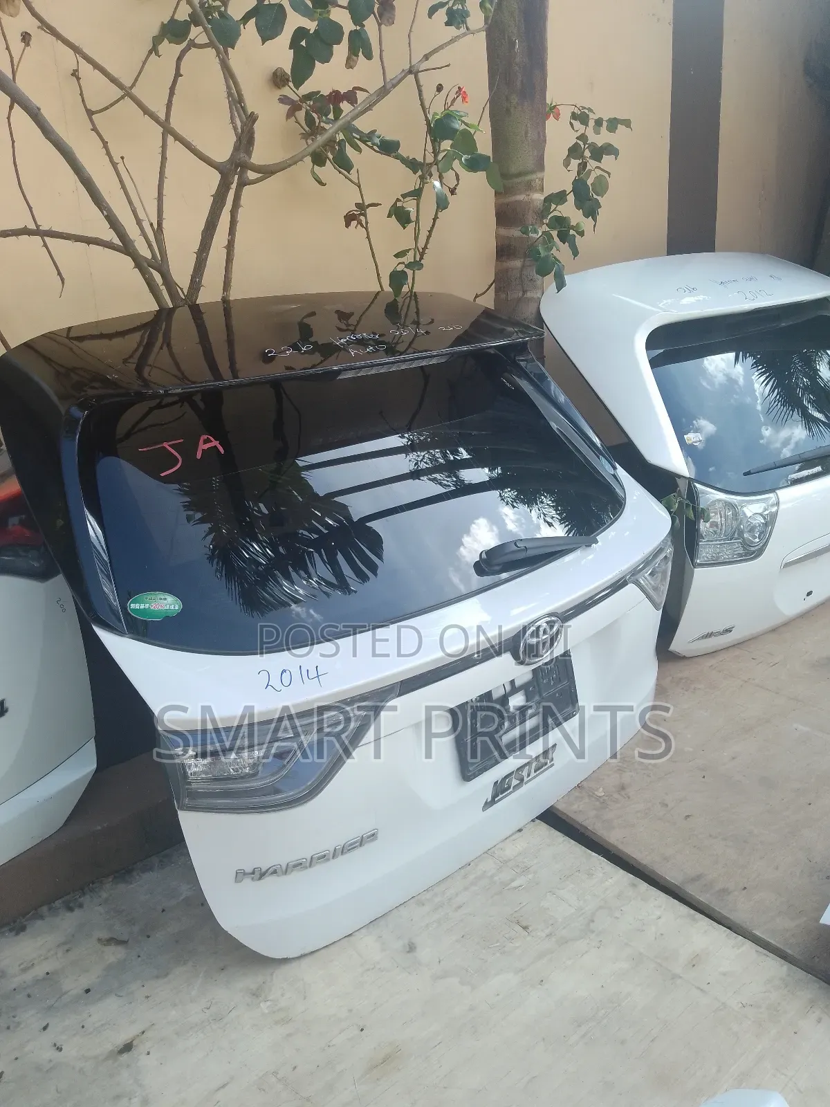 Ex Japan Toyota Harrier 2015 Boot in Good Condition