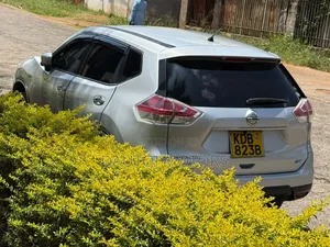 Nissan X-Trail 2014 Silver
