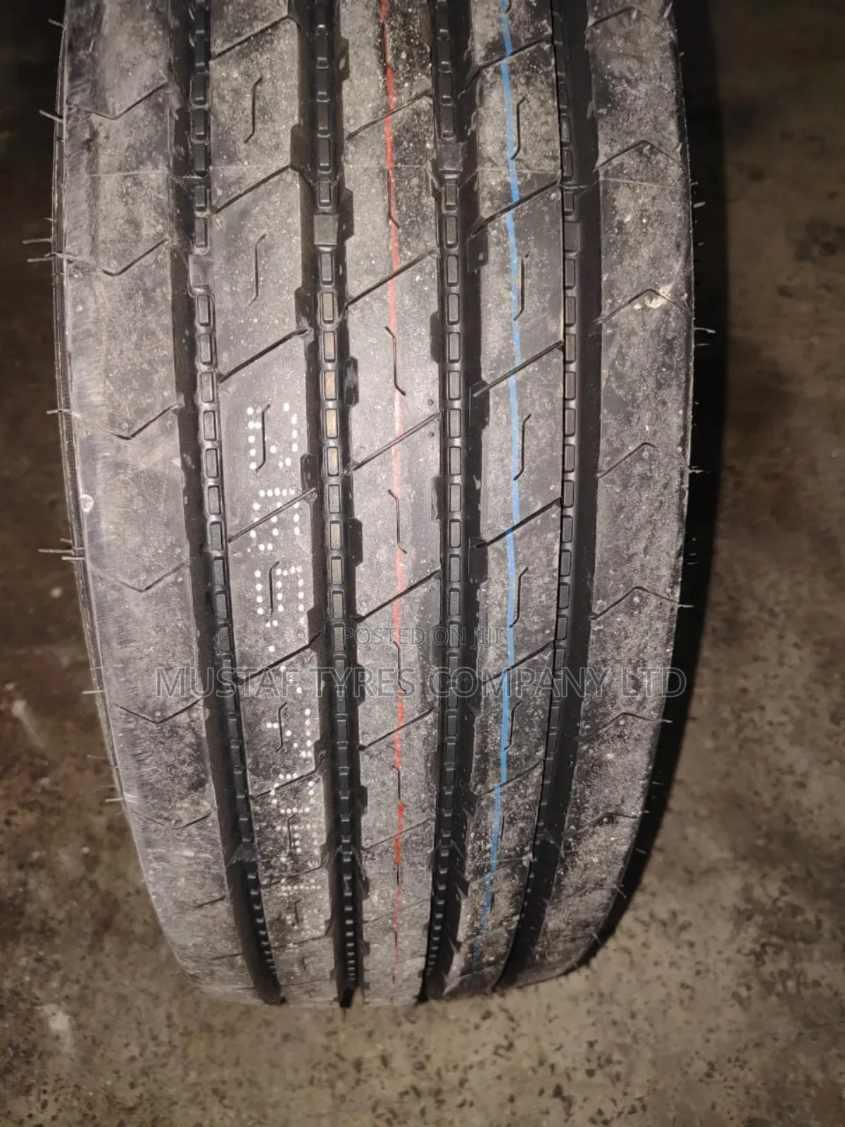 LCH 265/70r19.5