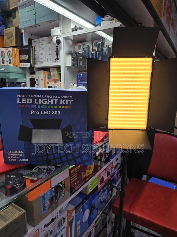 U 800 Pro Led Professional Photo and Video Light Kit - main view