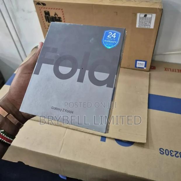 New Samsung Galaxy Z Fold4 512 GB Blue