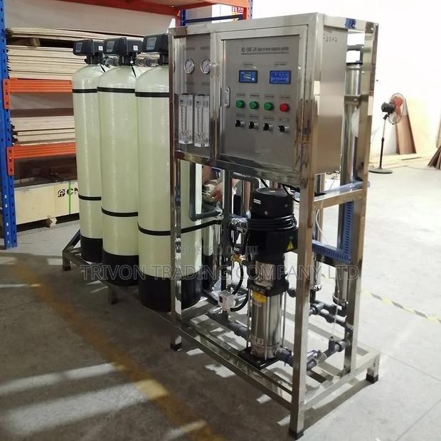 Reverse Osmosis Machine Available - main view
