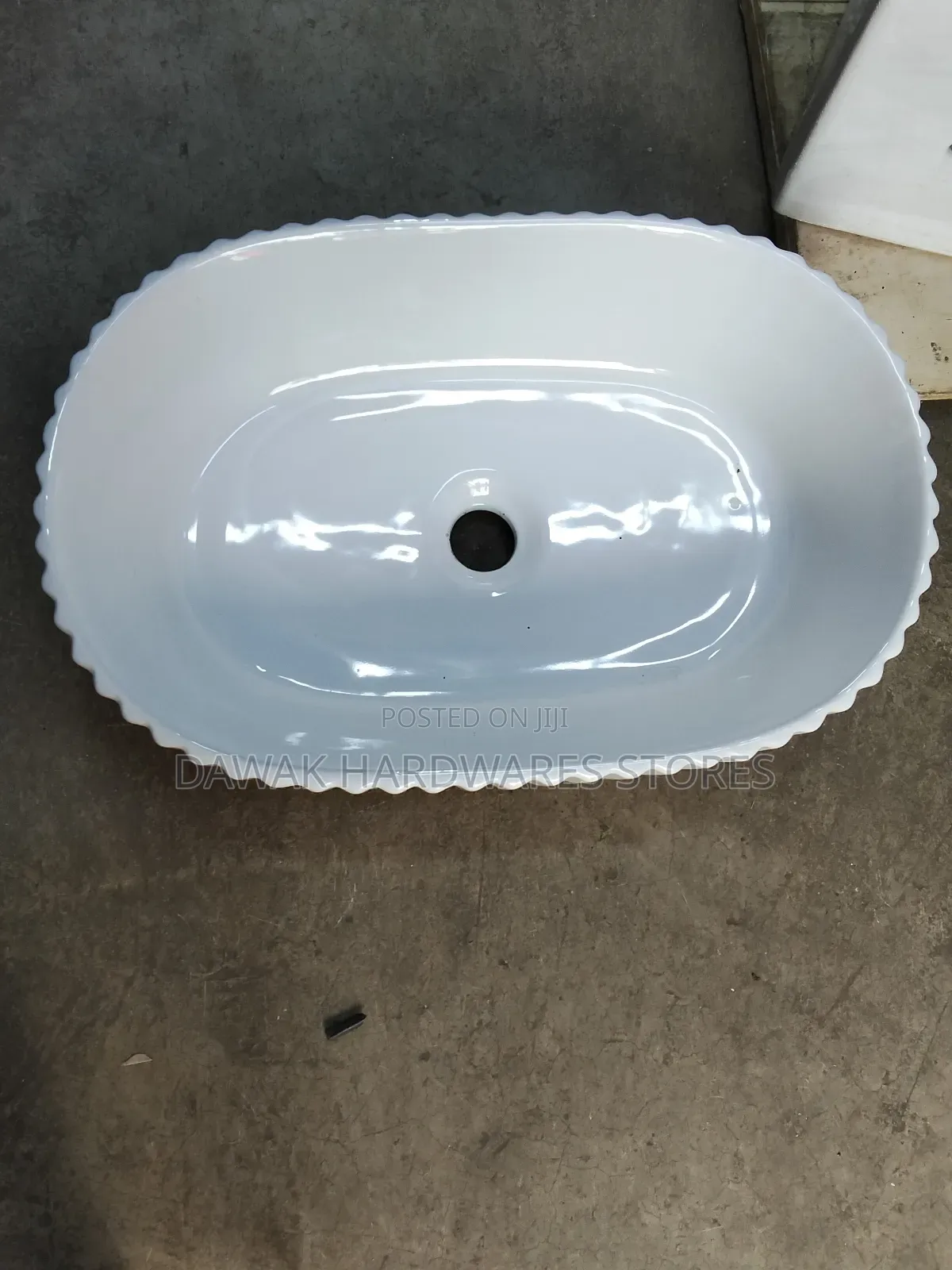 Ceramic Countertop Washbasin