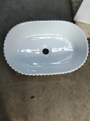Ceramic Countertop Washbasin