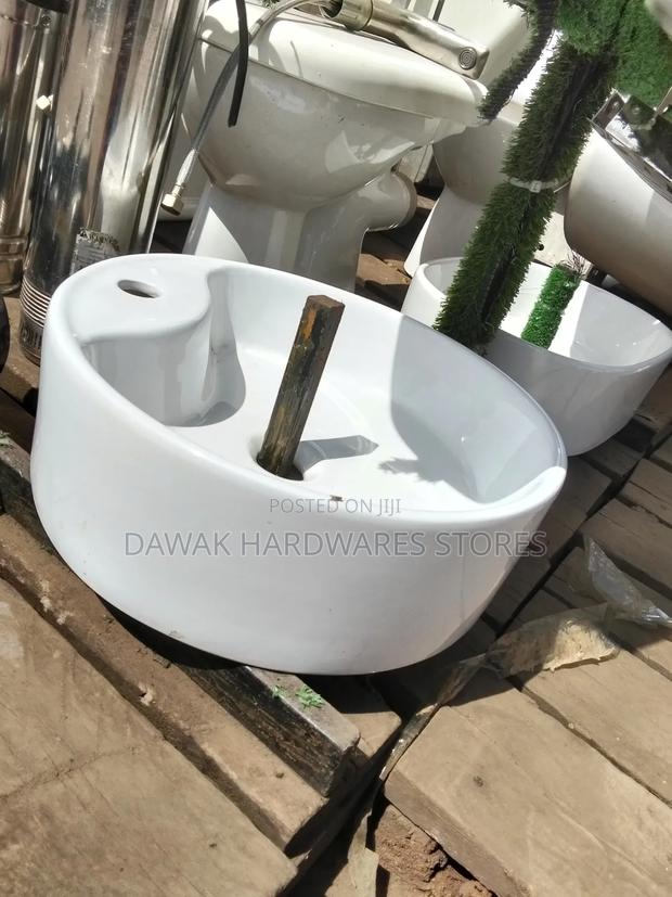 Ceramic Countertop Washbasin - thumbnail 3