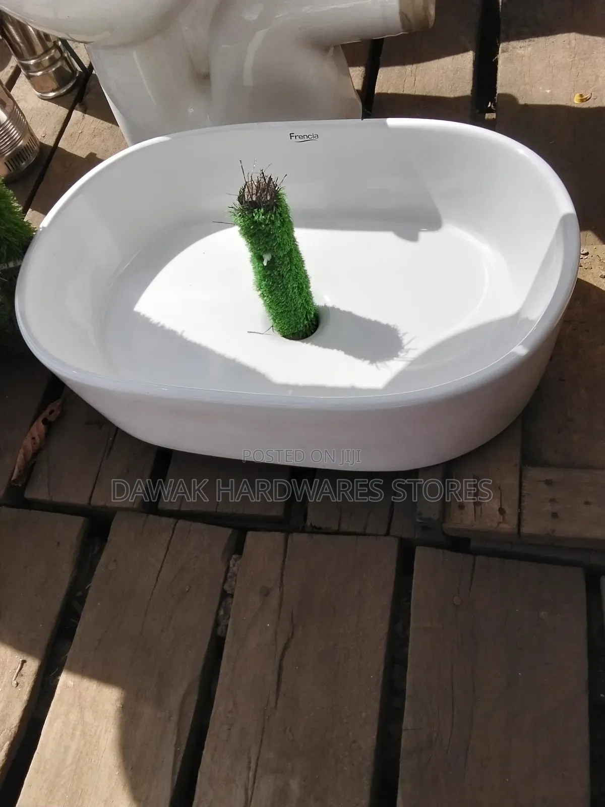 Ceramic Countertop Washbasin