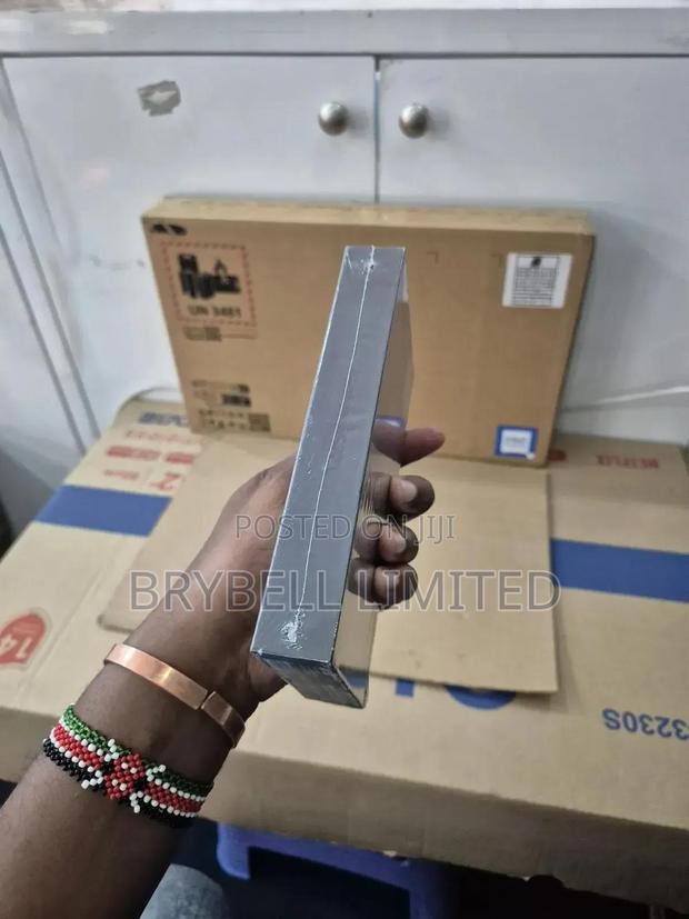 New Samsung Galaxy S22+ 5G 256 GB Black - thumbnail 3