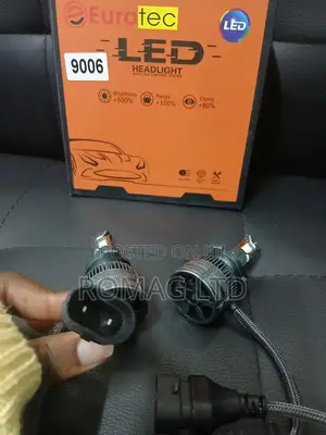 9006 Headlight Bulb