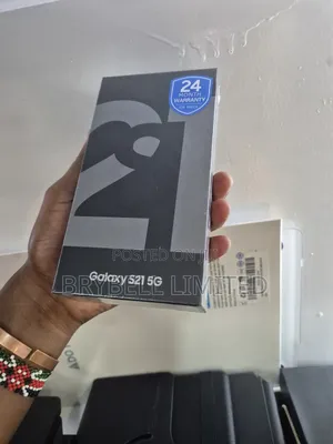 New Samsung Galaxy S21 5G 128 GB White