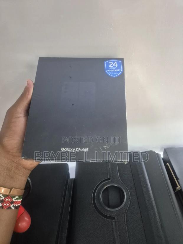 New Samsung Galaxy Z Fold 5 512 GB Black - thumbnail 6