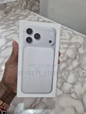 New Apple iPhone 17 Pro Max 256 GB Silver