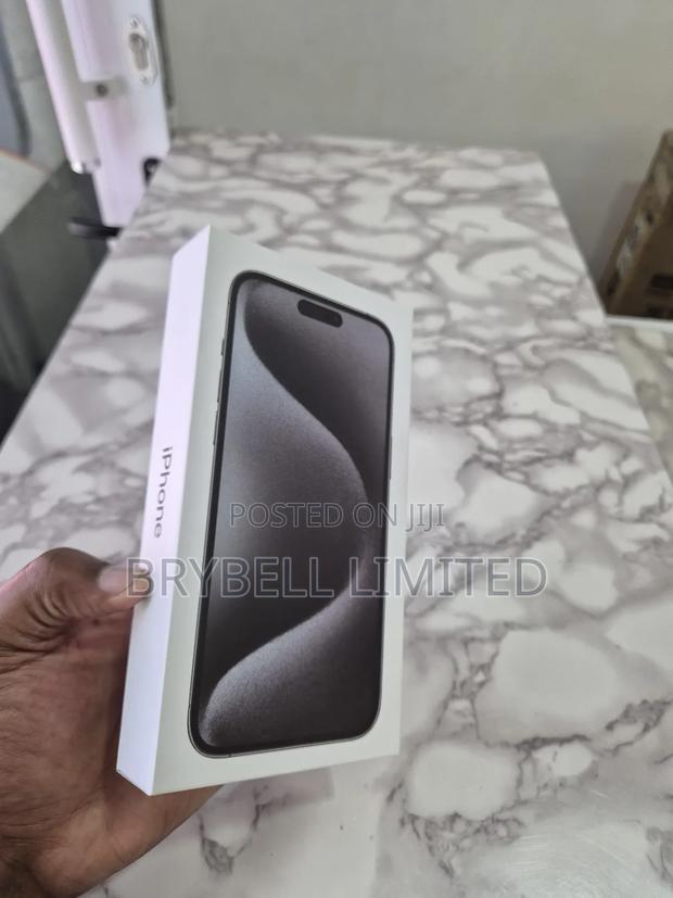 New Apple iPhone 15 Pro Max 256 GB White - thumbnail 4