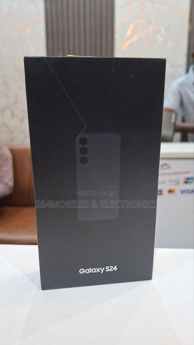 New Samsung Galaxy S24 256 GB Black - thumbnail 2