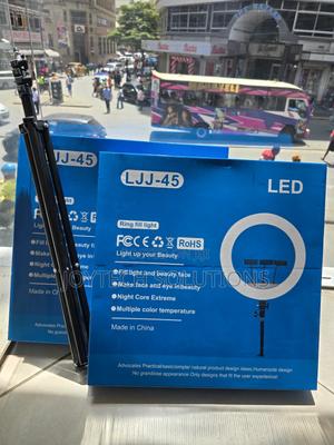 Ringlight 18inches With Tripod.18 Inches Ringlight. - main view