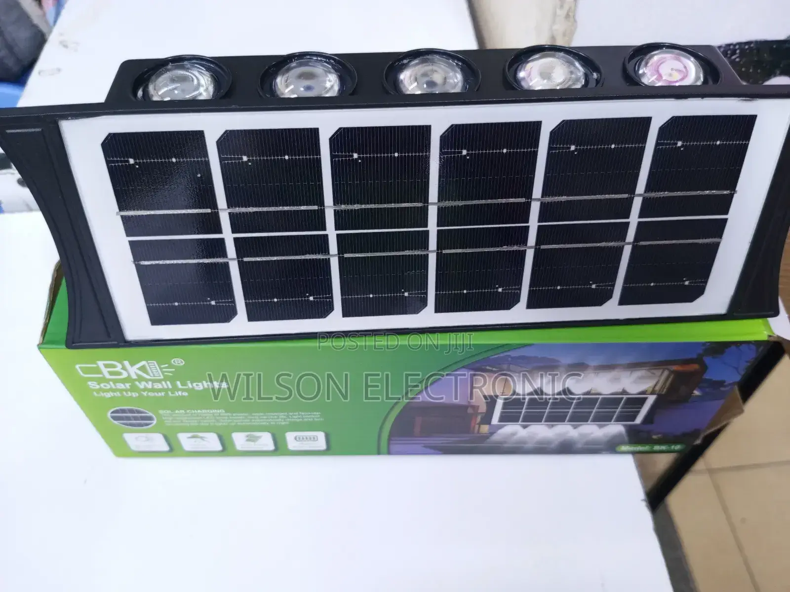 Solar Wall Light. Outdoor Solar Wall Light.