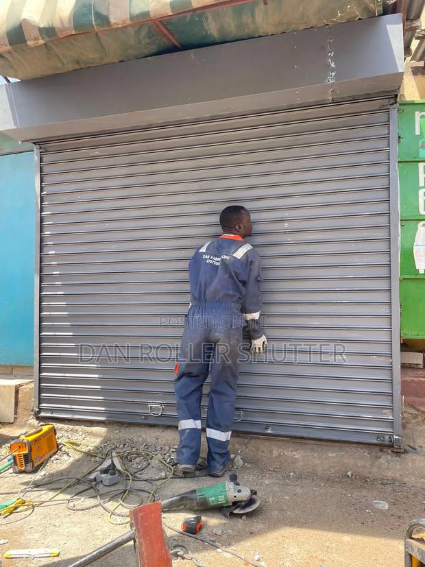 Manual Roller Shutter With Lock