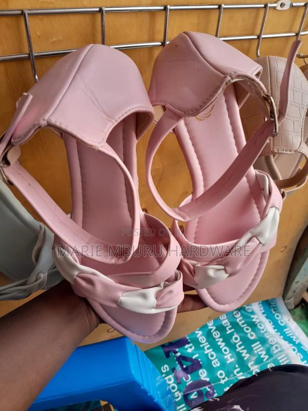 Classic Affordable Flat Shoes - thumbnail 4