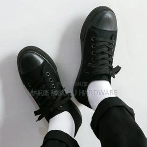 Sneakers and Men Shoes Available - thumbnail 2