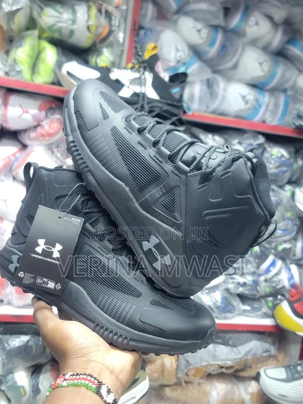 Under Armour Boots - thumbnail 2