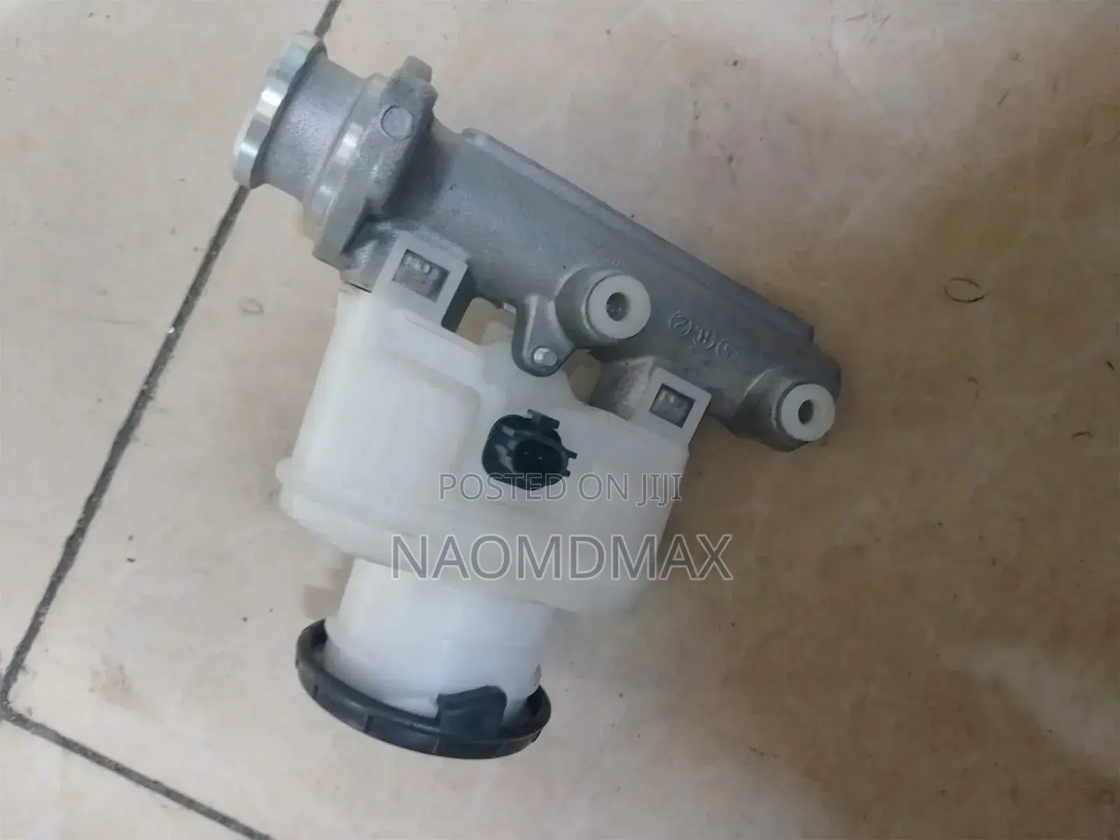 Brake Master Cylinder Isuzu Dmax Old Model Genuine