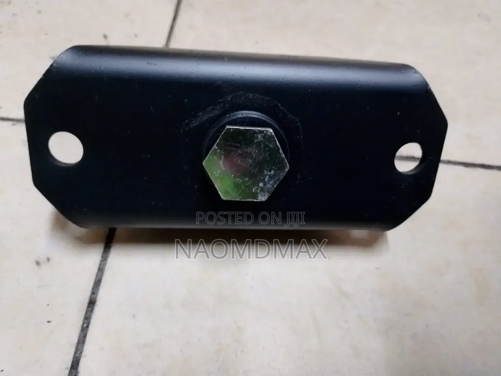 Gearbox Mounting for Isuzu Dmax New Model 2wheel