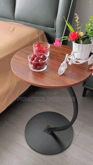 Round Side Table -Indoors - thumbnail 2