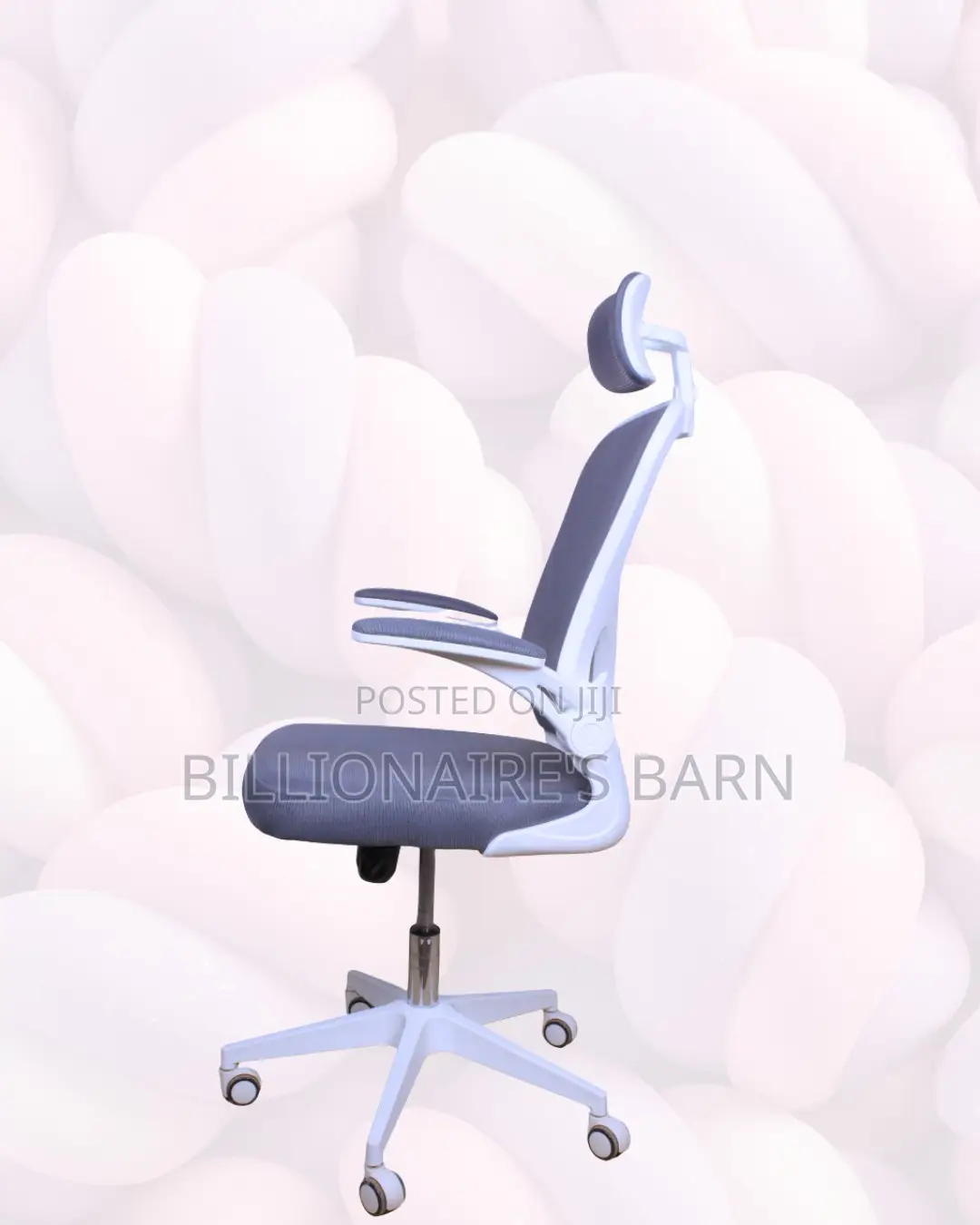 Adjustable Headrest Work Chair for Office — Smooth Movement