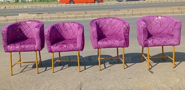 Salon Chair / Stylist Chair