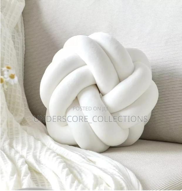 Assorted Colours Knot Pillows - thumbnail 4